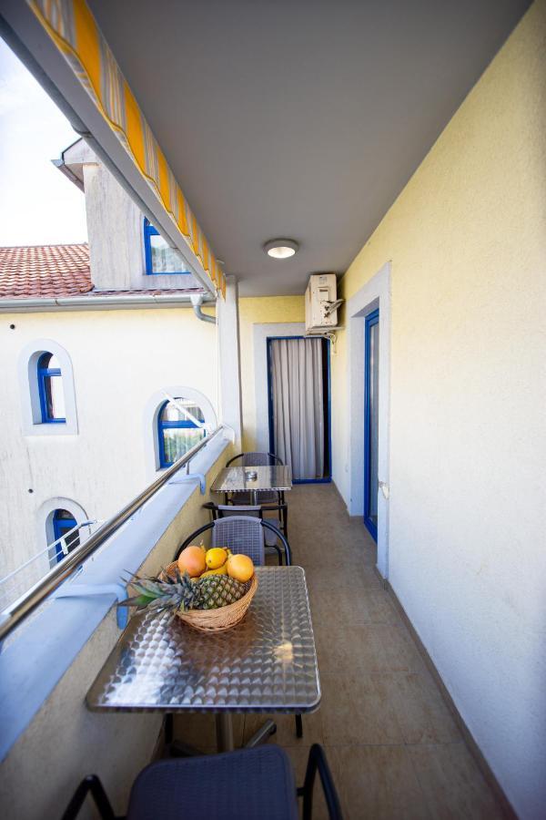 Tanja Apartments Rafailovici Ngoại thất bức ảnh